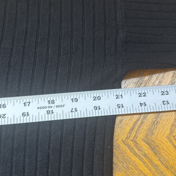 Black Ribbed Women's Top - Picture 13 of 15